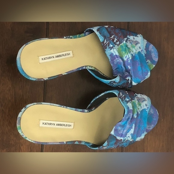 KATHRYN AMBERLEIGH HAND MADE Y2K old money classic BLUE HEELED SANDALS SIZE 6M - Picture 2 of 5